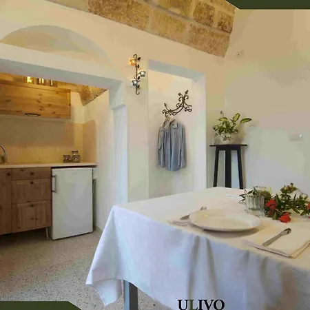 Masseria De Donno Bed & Breakfast 3*