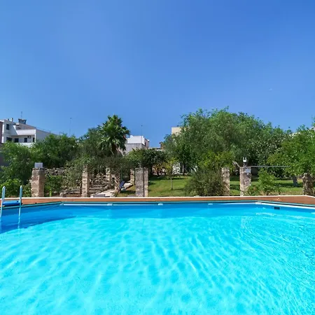 Masseria De Donno 3* Спеккья