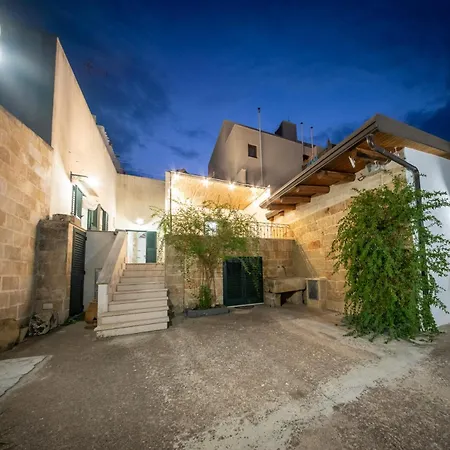 Masseria De Donno 3* Спеккья