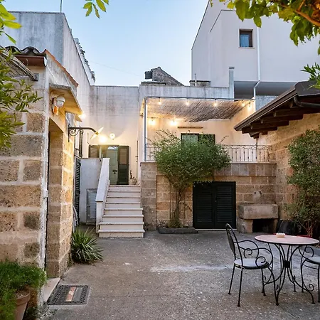 Nocleg ze śniadaniem Masseria De Donno 3*